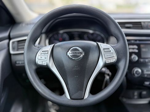 Used 2016 Nissan Rogue S image 24