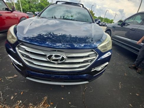 Used 2018 Hyundai Santa Fe Sport w/ 2.0T Ultimate Tech Package 05 FWD image 2