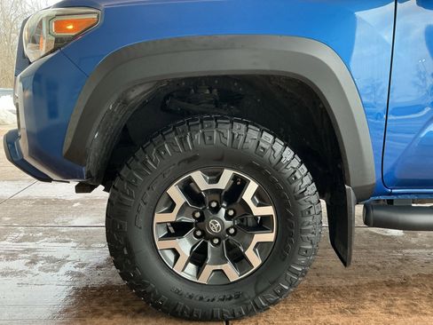 Used 2018 Toyota Tacoma TRD Off-Road image 26