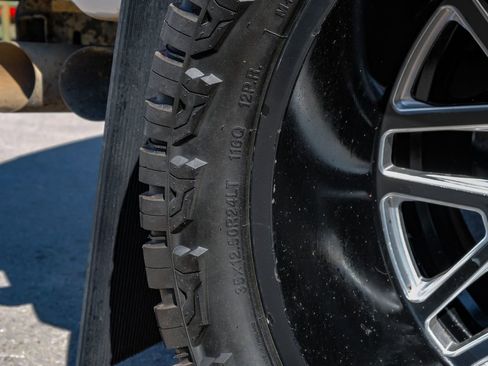 Used 2022 Ford F350 Lariat image 64