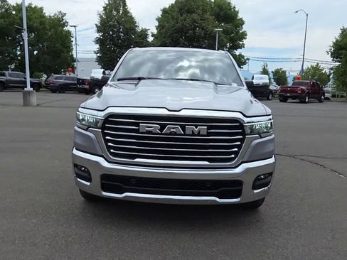 Certified 2025 RAM 1500 Laramie AWD/4WD image 3