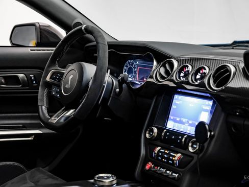 Used 2022 Ford Mustang Shelby GT500 w/ Carbon Fiber Track Pack image 41