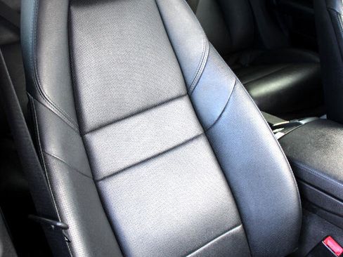 Used 2013 Porsche Panamera S image 16