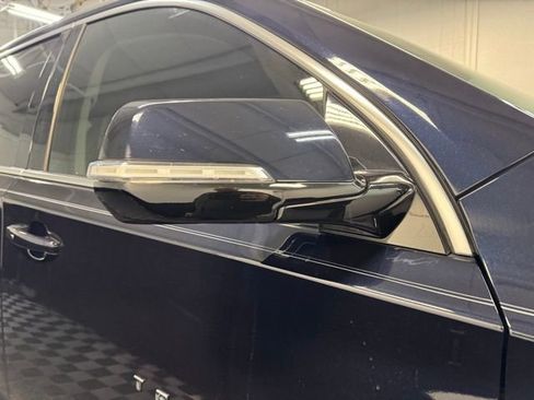 Used 2020 Chevrolet Traverse LT image 42