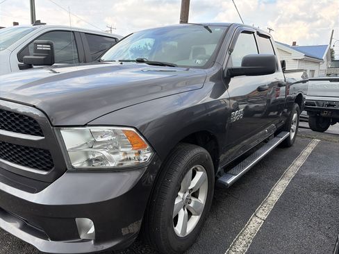 Used 2018 RAM 1500 Express AWD/4WD image 1