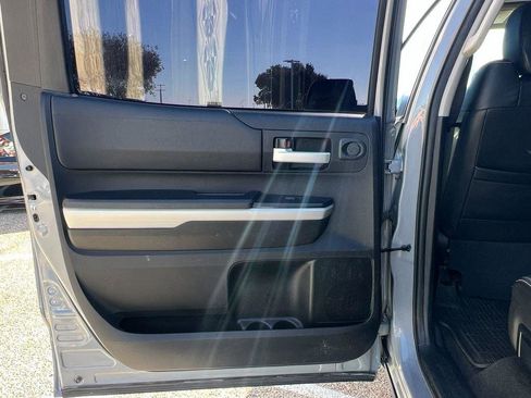 Used 2018 Toyota Tundra SR5 image 12