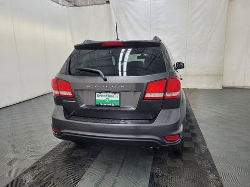 Used 2019 Dodge Journey SE image 7