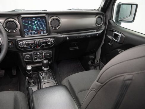 Certified 2023 Jeep Wrangler Willys 4xe w/ Sun & Screen Package image 31