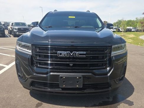 Used 2023 GMC Acadia SLT w/ Elevation Edition AWD/4WD image 3