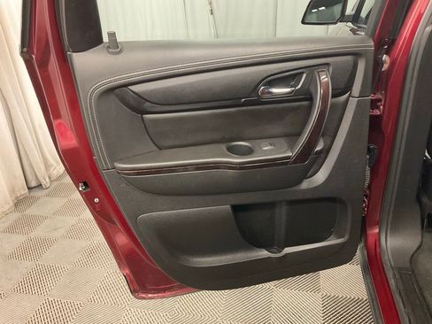 Used 2017 Chevrolet Traverse Premier image 33