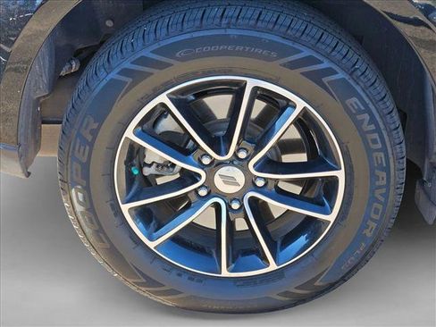 Used 2019 Dodge Journey SE w/ Connectivity Group image 12