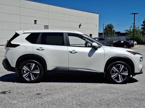 Used 2023 Nissan Rogue SV w/ SV Premium B Package AWD/4WD image 10