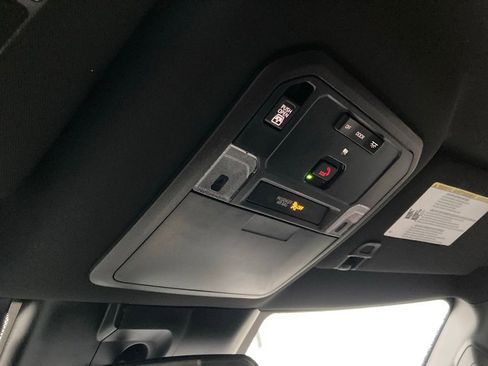 Certified 2025 Toyota Tundra SR5 AWD/4WD image 27