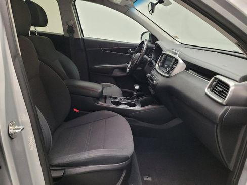 Used 2020 Kia Sorento S FWD image 21