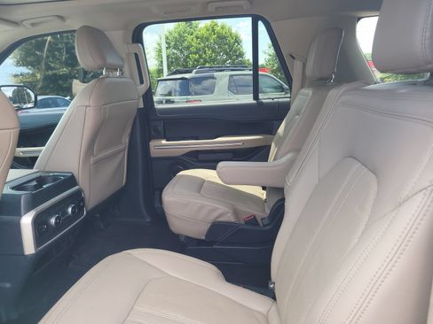 Used 2022 Ford Expedition Max Limited AWD/4WD image 25