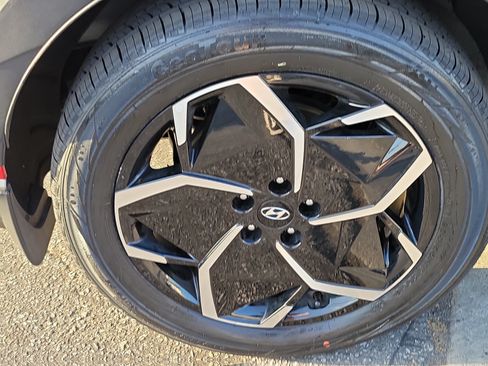 Certified 2023 Hyundai Ioniq 5 SEL RWD image 25