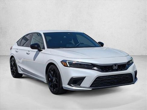 Used 2024 Honda Civic Sport image 3