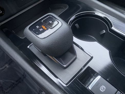 Certified 2024 Nissan Rogue SV image 20