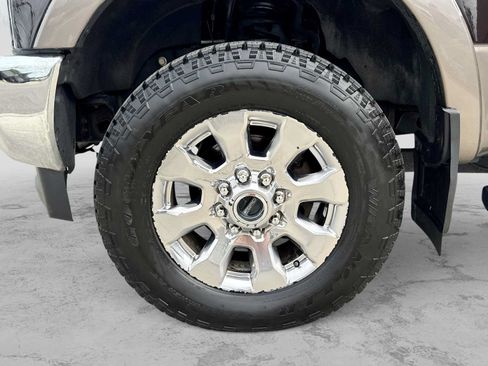 Used 2018 Ford F250 King Ranch w/ King Ranch Ultimate Package AWD/4WD image 13
