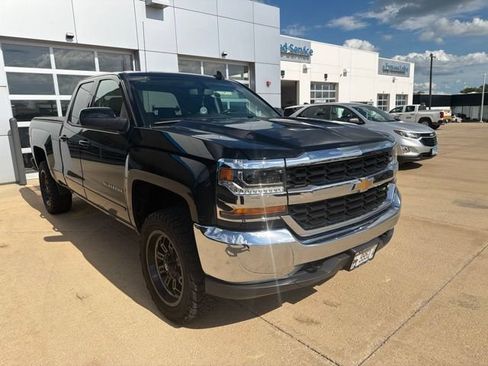 Used 2019 Chevrolet Silverado 1500 LT AWD/4WD image 1
