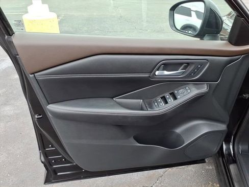 Certified 2023 Nissan Rogue SL w/ SL Premium Package image 22