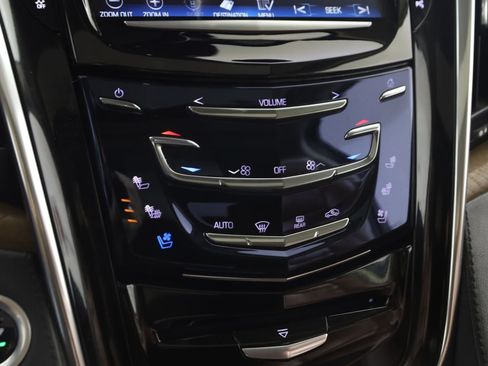 Used 2019 Cadillac Escalade Premium Luxury AWD/4WD image 33