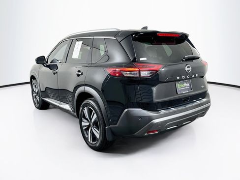 Used 2023 Nissan Rogue SL w/ SL Premium Package FWD image 5