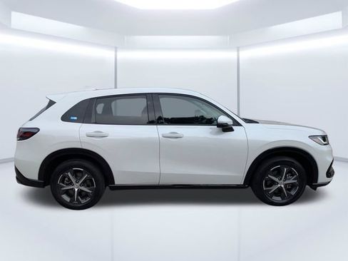 Used 2024 Honda HR-V EX-L image 3