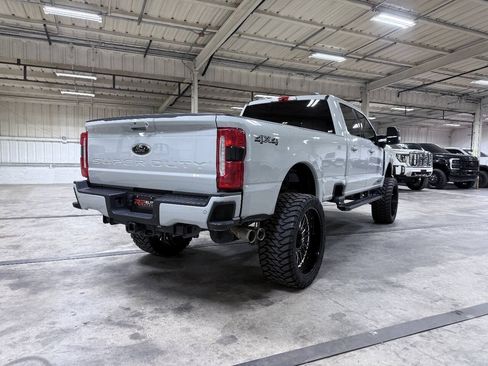 Used 2025 Ford F350 Lariat w/ Black Appearance Package AWD/4WD image 3