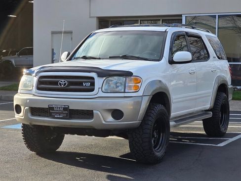 Used 2001 Toyota Sequoia SR5 image 1