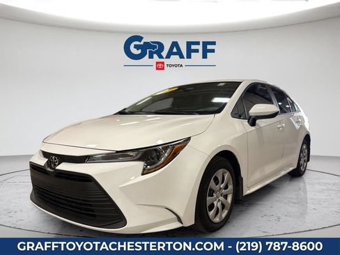 Used 2026 Toyota Corolla LE FWD image 1