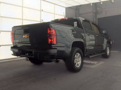 Used 2017 Chevrolet Colorado W/T w/ WT Convenience Package RWD image 2