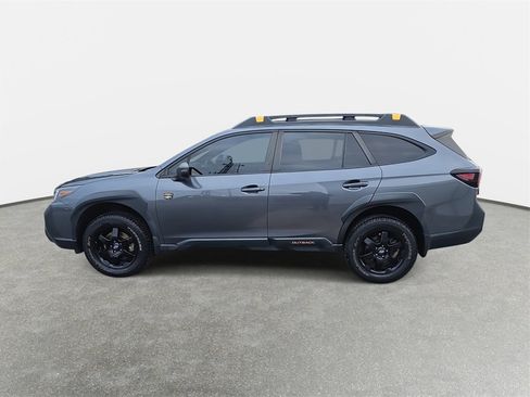 Used 2022 Subaru Outback Wilderness w/ Wilderness Package image 8