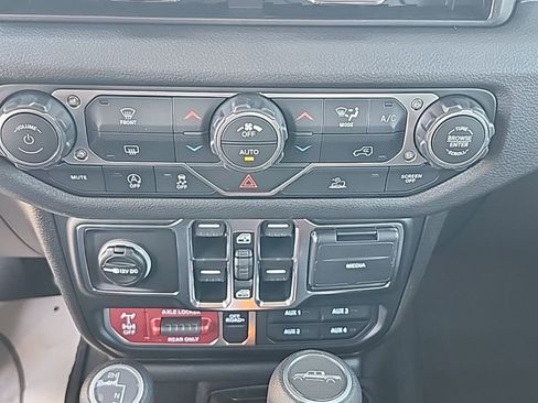 New 2026 Jeep Gladiator Willys image 33