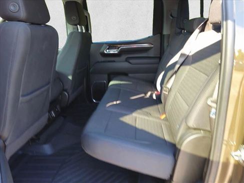 Used 2024 Chevrolet Silverado 1500 LT w/ Convenience Package II RWD image 18
