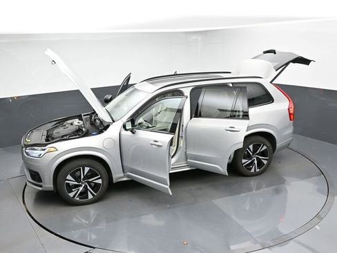 Used 2023 Volvo XC90 T8 Plus image 53