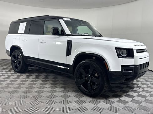 New 2026 Land Rover Defender 130 X-Dynamic SE AWD/4WD image 8