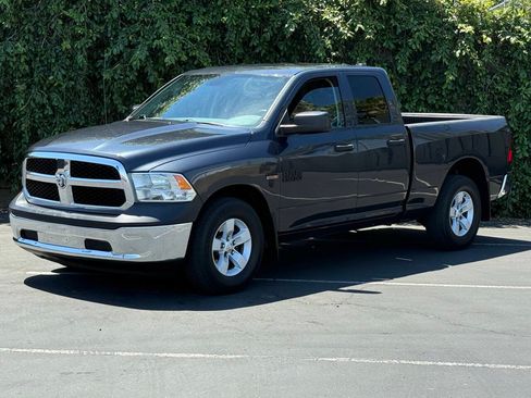 Used 2015 RAM 1500 ST w/ SXT Appearance Group RWD image 4