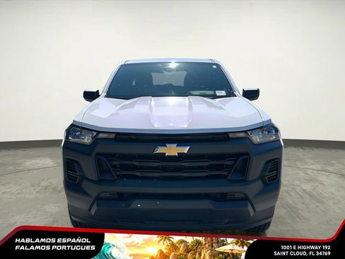 Used 2025 Chevrolet Colorado W/T RWD image 9