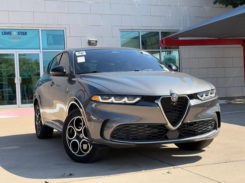 Used 2024 Alfa Romeo Tonale Ti w/ Active Assist Package AWD/4WD image 2