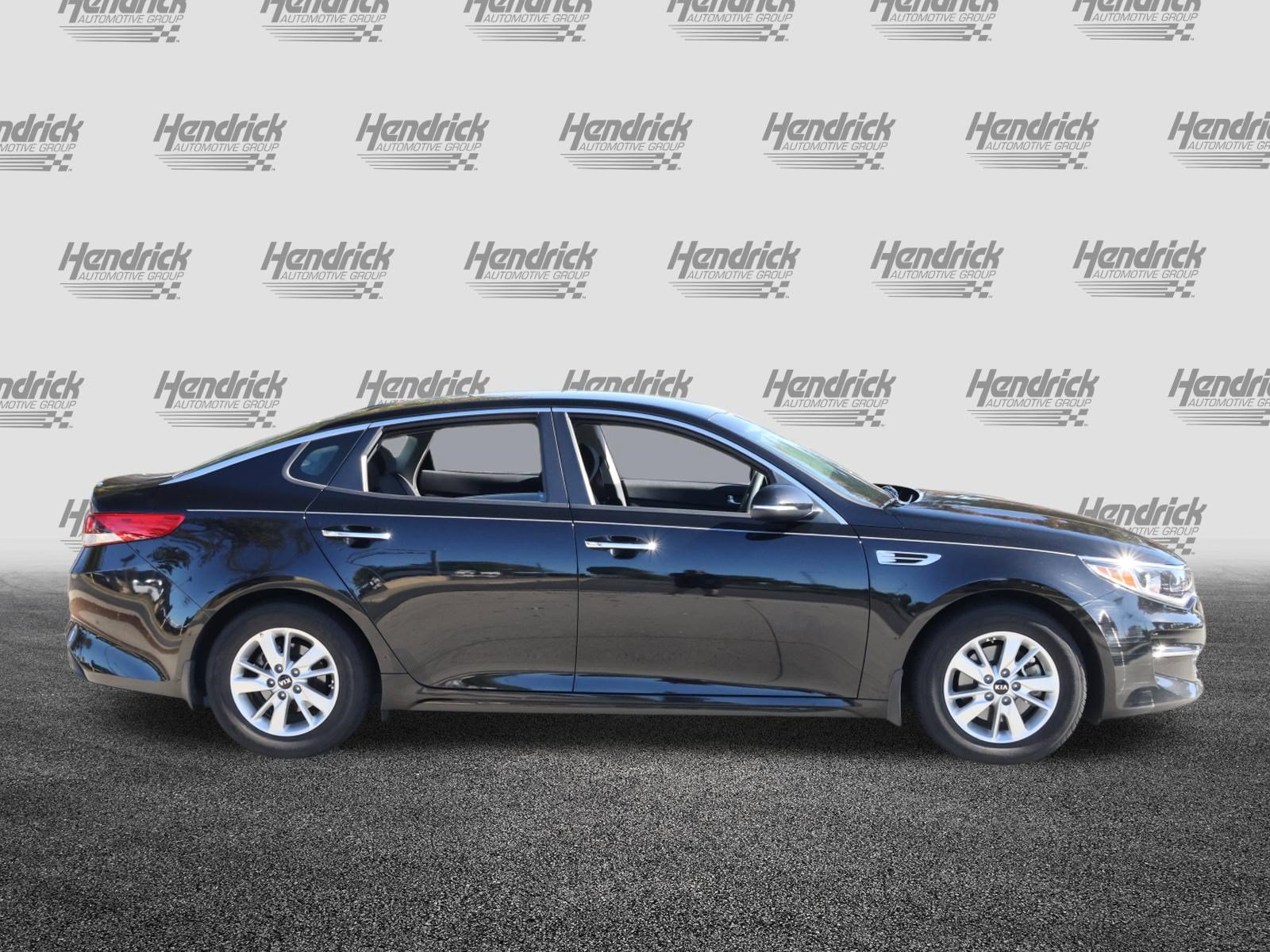 Used 2017 Kia Optima LX FWD image 10
