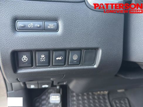 Used 2024 Nissan Murano SL AWD/4WD image 11