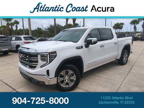 Used 2024 GMC Sierra 1500 SLT image 1