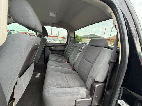 Used 2008 GMC Sierra 2500 SLE w/ SLE1 Preferred Package AWD/4WD image 9