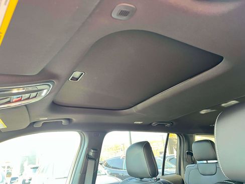 New 2025 Jeep Grand Cherokee L Altitude AWD/4WD image 10