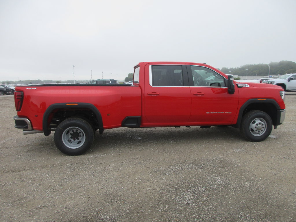 New 2026 GMC Sierra 3500 SLE w/ SLE Value Package AWD/4WD image 3