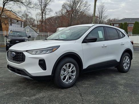 New 2026 Ford Escape Active w/ Cold Weather Package AWD/4WD image 2