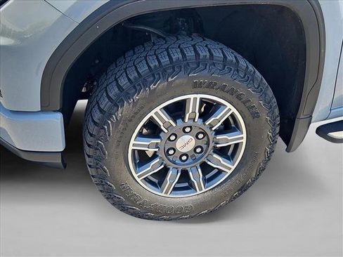 Used 2024 GMC Sierra 1500 AT4 w/ Technology Package AWD/4WD image 25