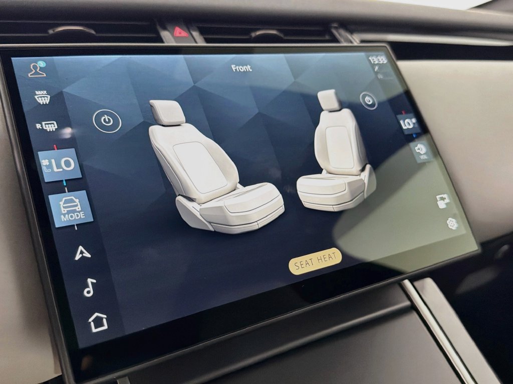 New 2026 Land Rover Range Rover Velar S AWD/4WD image 21