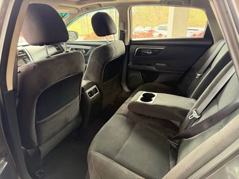 Used 2014 Nissan Altima 2.5 SV w/ Convenience Package image 22